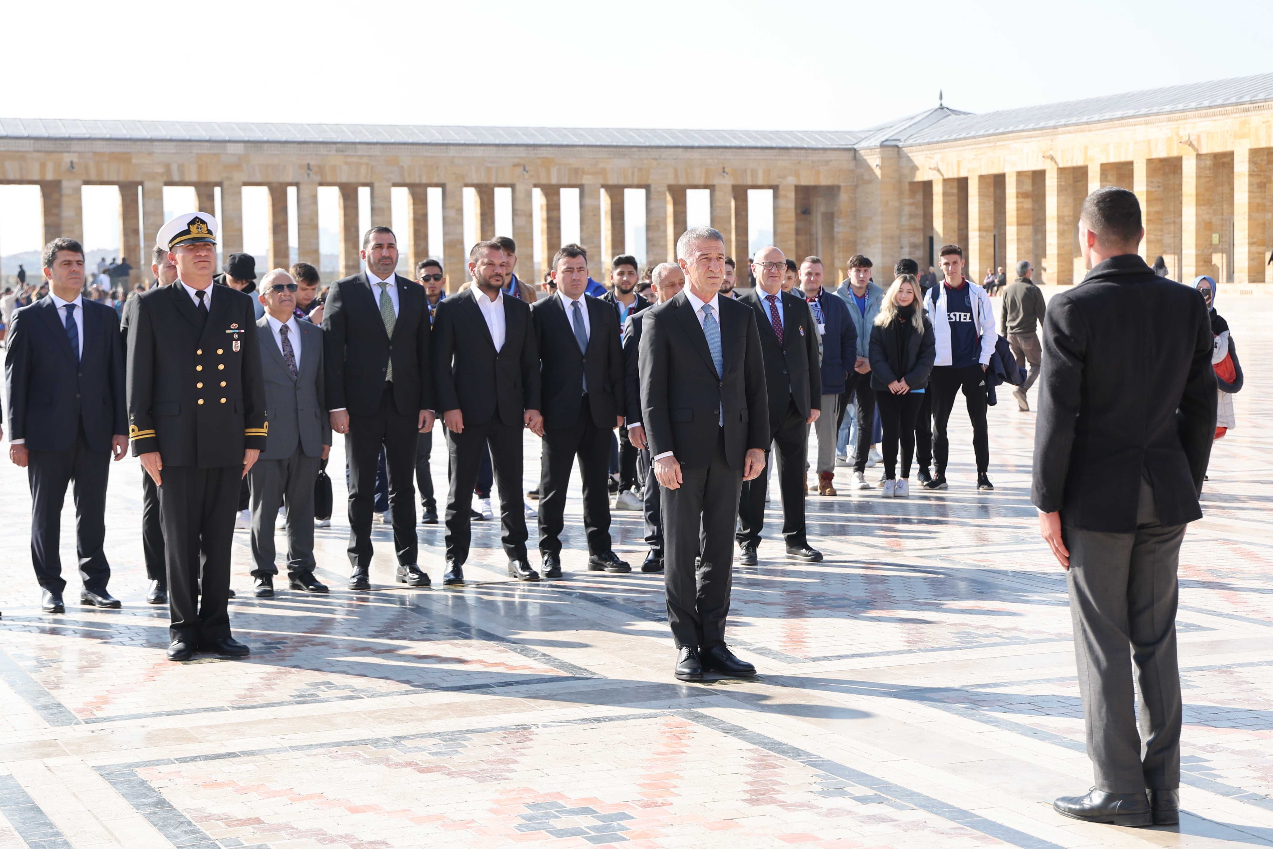 Trabzonspor’dan Ankaragücü maçı öncesi Anıtkabir ziyareti
