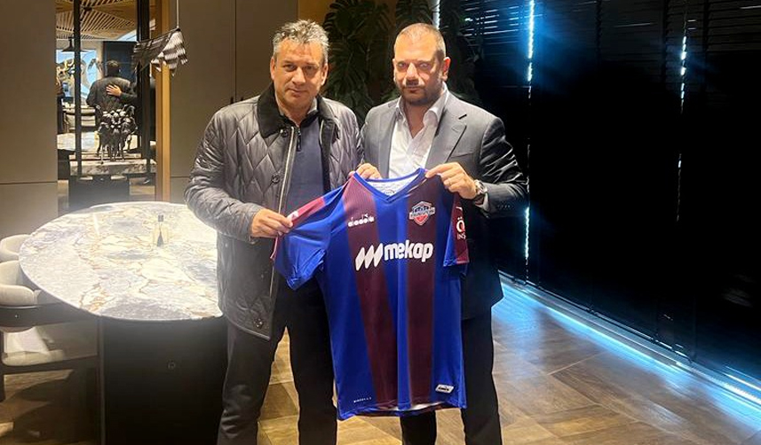 1461 Trabzon FK’dan Ertuğrul Doğan’a teşekkür ziyareti