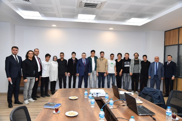 Trabzon'da mucit öğrenciler ABD yolunda