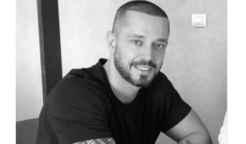 Saç ektirmek için yurt dışına çıkan Murat Boz'un son hali