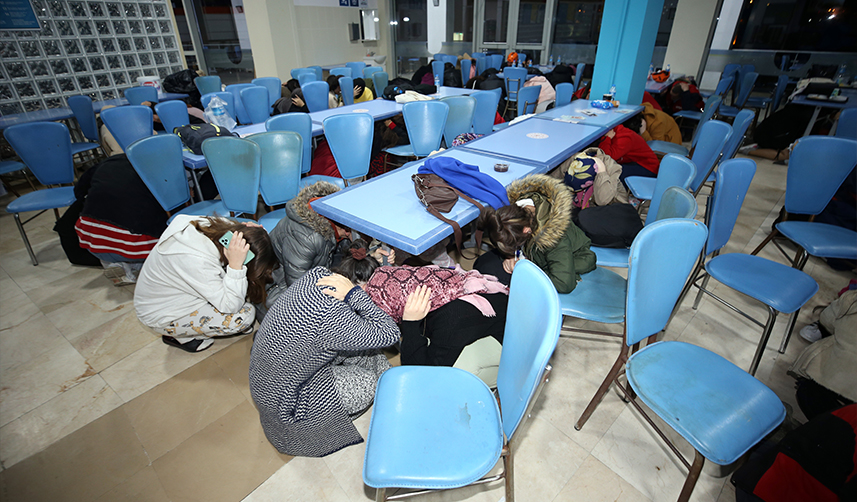Doğu Karadeniz KYK yurdunda, "Deprem Anı, Çök Kapan Tutun ve Tahliye" tatbikatı