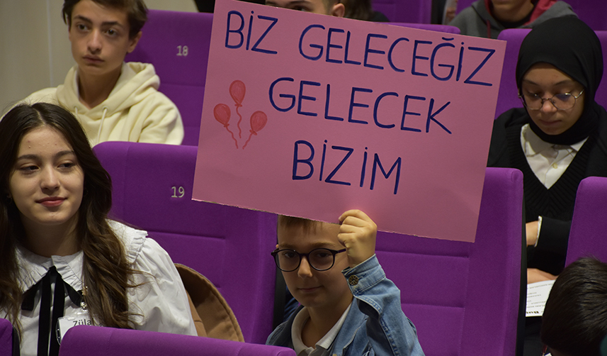 Trabzon'da "Çocuk Hakları ve Dijital Bağımlılık" konferansı