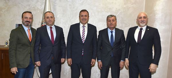 TTSO Başkanı Çelebi ve yönetim kuruluna tebrik ziyaretleri sürüyor