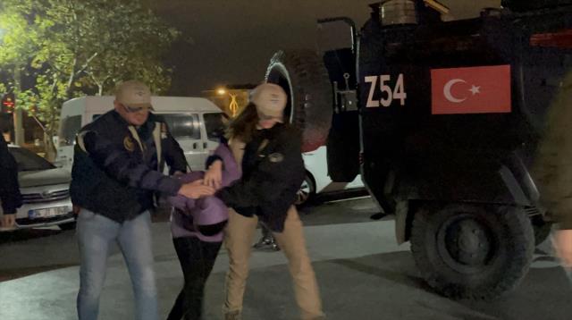 İstanbul'da bomba patlatan terörist cezaevine götürüldü