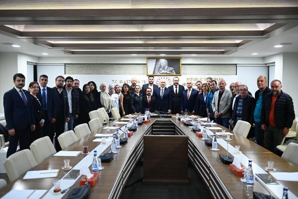 Bakan Karaismailoğlu açıkladı! "Trabzon Havalimanı 2023 yazına yetişecek, Trabzonspor tesisleri ise..."