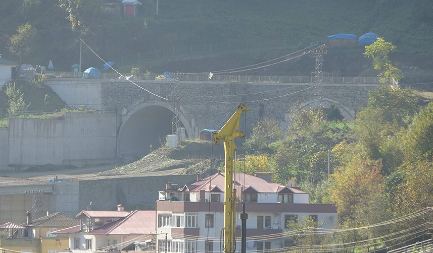 Trabzon'daki o yolun çalışmaları hızlandı