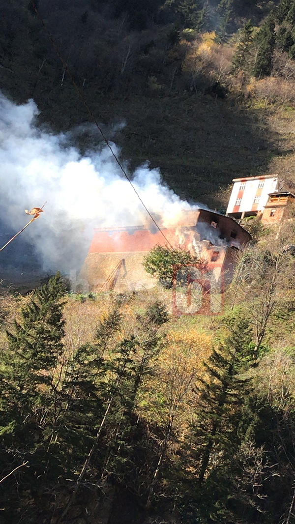 Trabzon'da korkutan yangın!