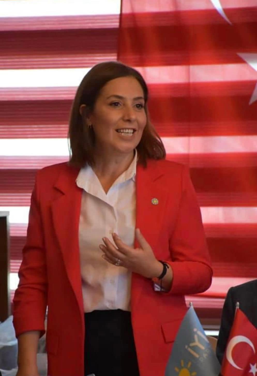 İYİ Parti Trabzon’da flaş gelişme! Adaylığını açıkladı