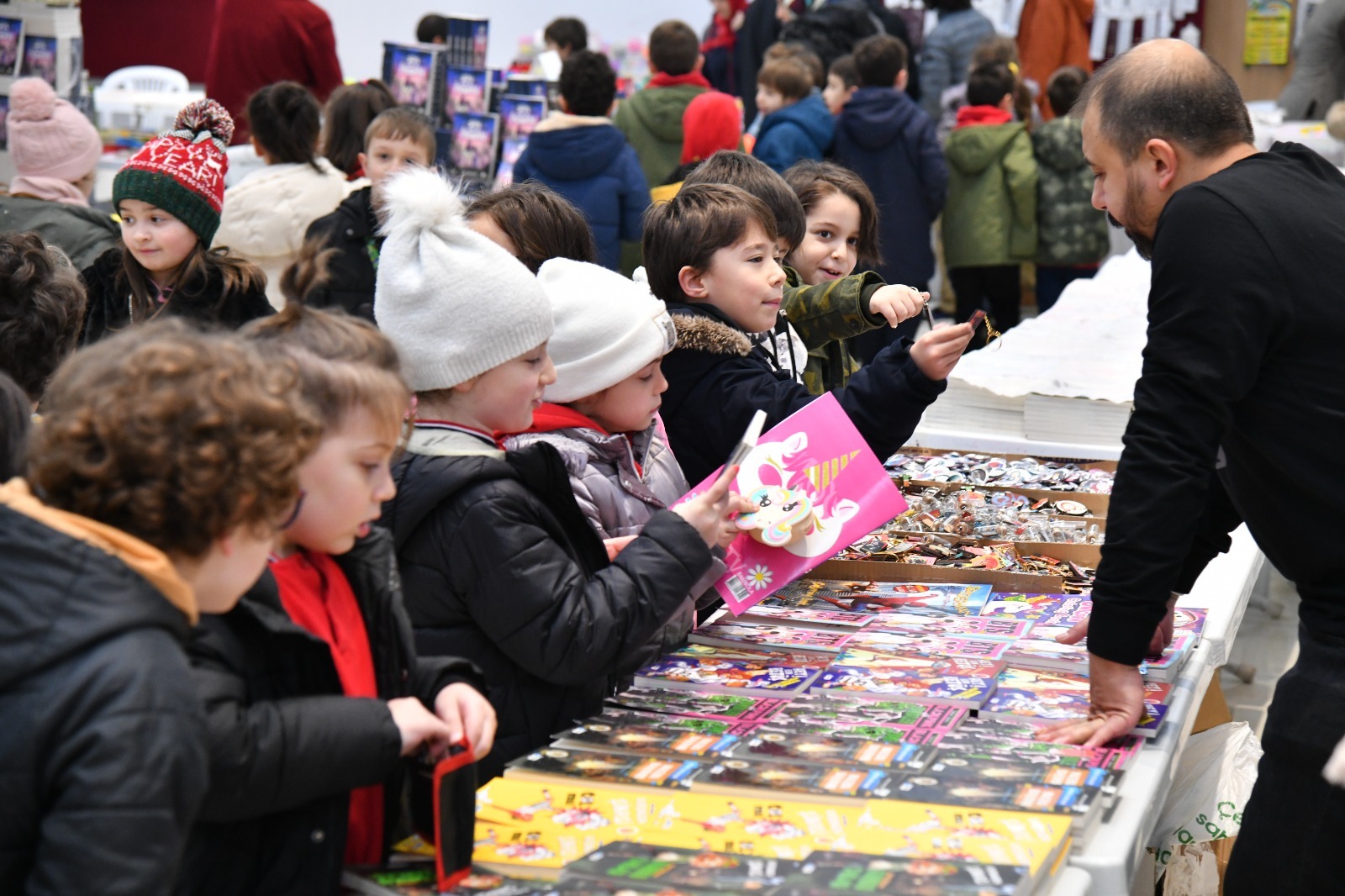 Trabzon'da öğrenciler ‘Kitap Günleri’ne akın etti