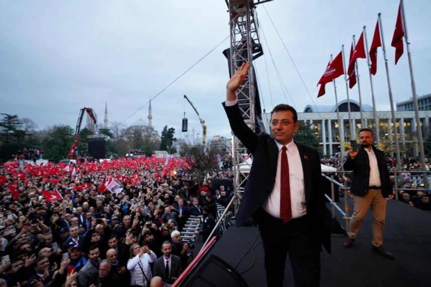 6'lı masa Saraçhane'de toplandı! İşte İmamoğlu ve liderlerin mesajları