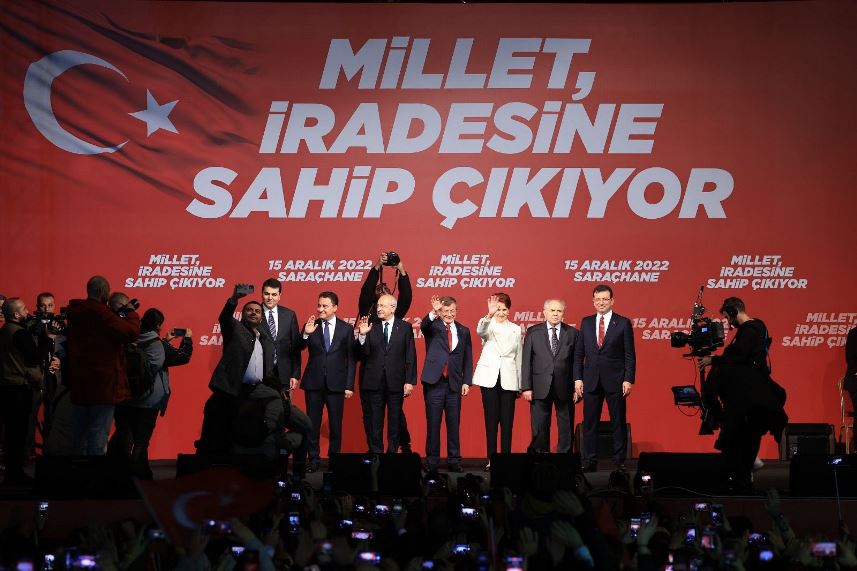 6'lı masa Saraçhane'de toplandı! İşte İmamoğlu ve liderlerin mesajları