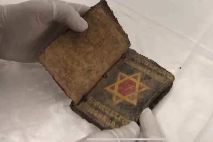 Giresun'da 700 yıllık Tevrat ele geçirildi