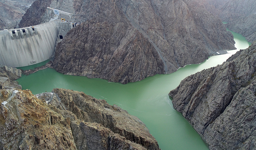 Yusufeli Barajı ve HES'te su seviyesi 41 metre oldu