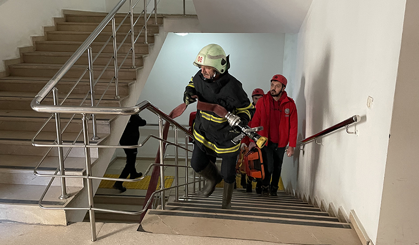 Artvin-Devlet-Hastanesi'nde-yangın-tatbikatı-yapıldı2