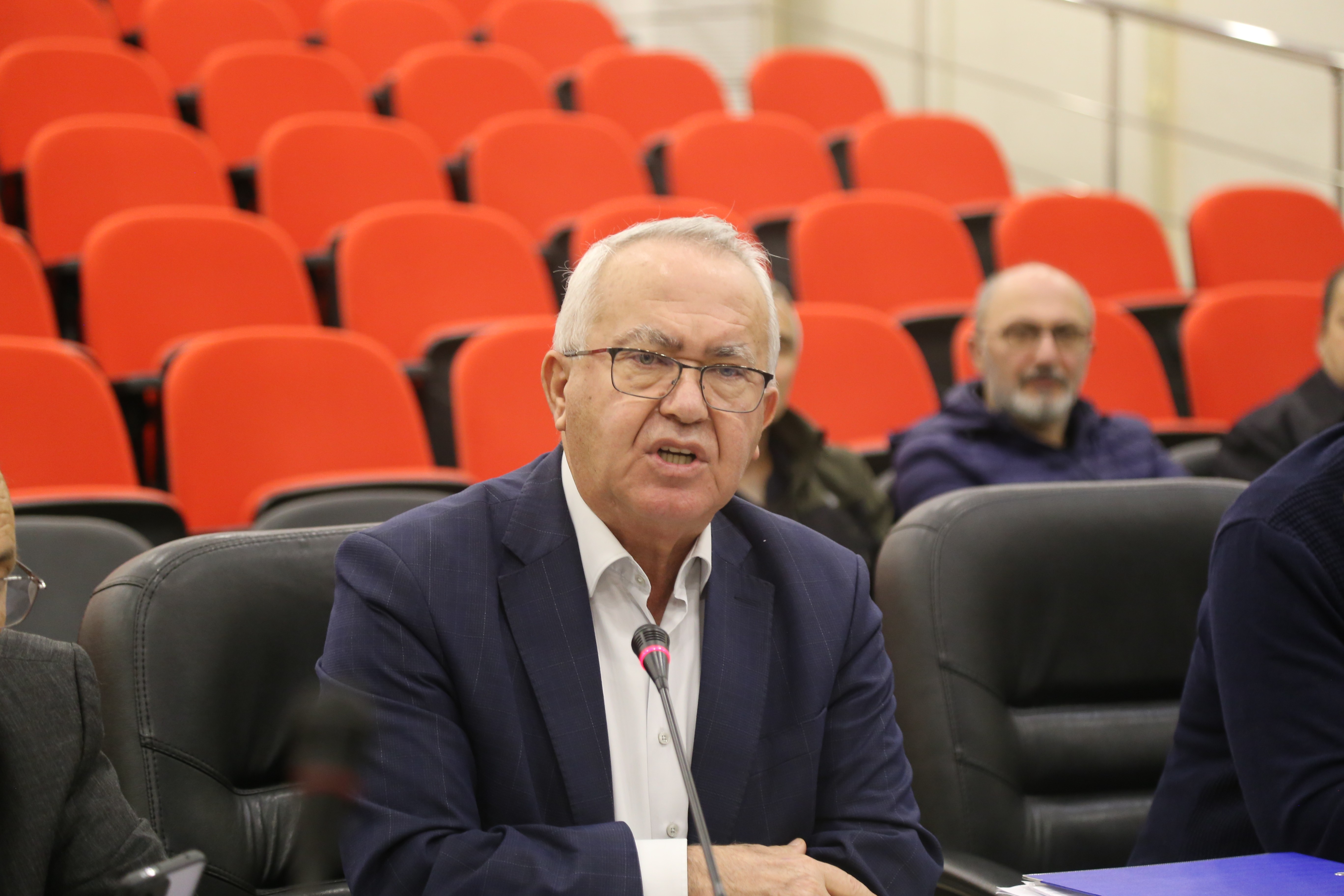 Ziya Şahin: " Dünya'da arıcılıkta ikinci sıradayız"