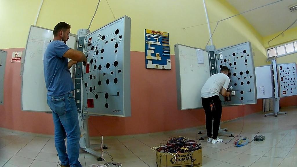 Trabzon'da usta öğretici belgesi için ter döktüler