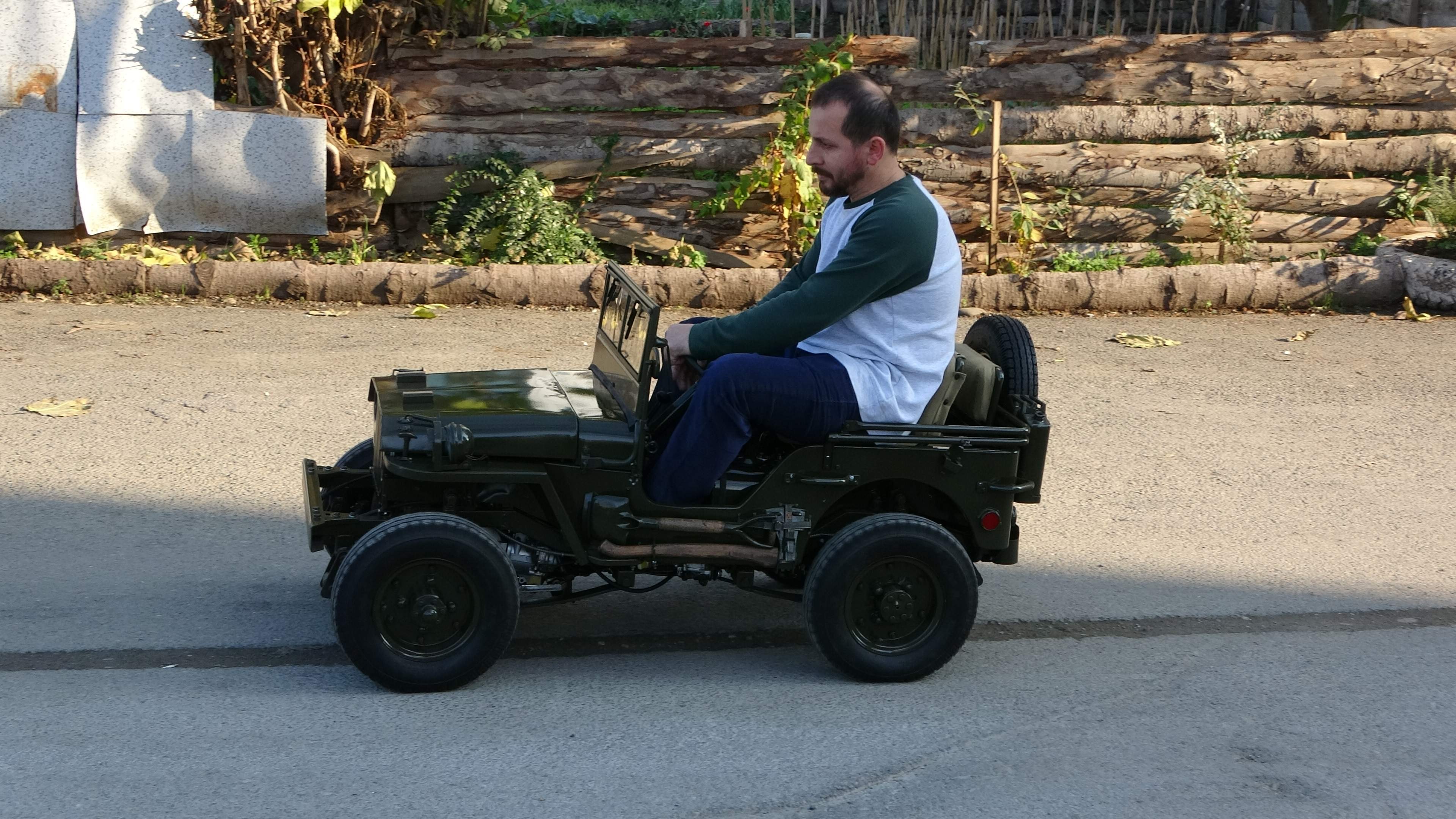 Trabzon'da bu aracı görenler hayrete düşüyor
