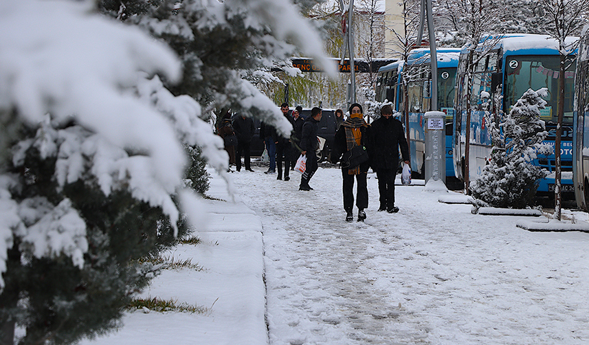 Bayburt beyaza büründü! İşte o görüntüler...
