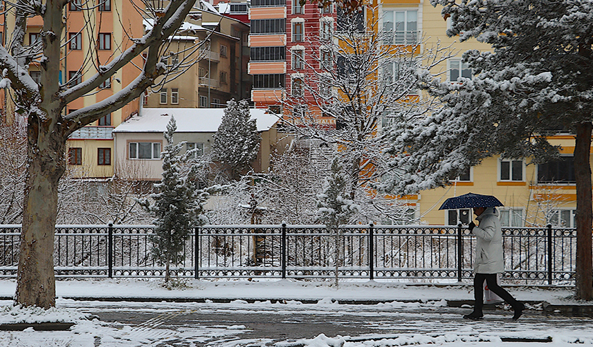 Bayburt beyaza büründü! İşte o görüntüler...