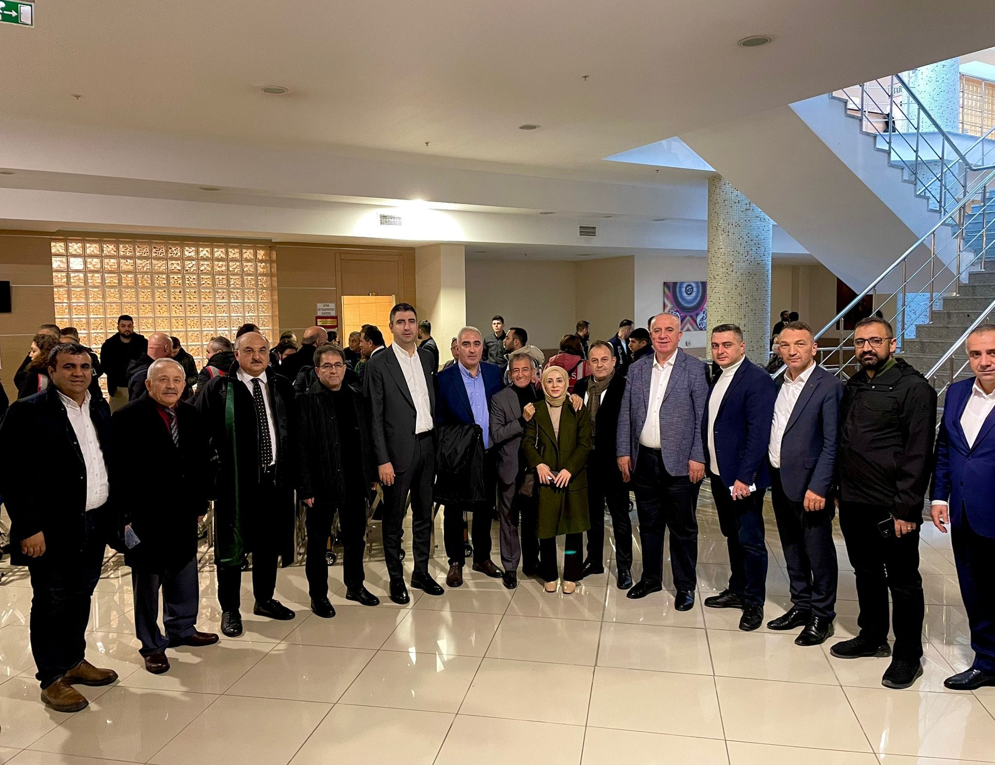 Ekrem İmamoğlu’na Trabzon’dan destek!