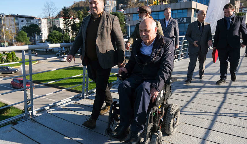 Giresun'da-engelliler-için-üst-geçide-asansör-yapıldı1