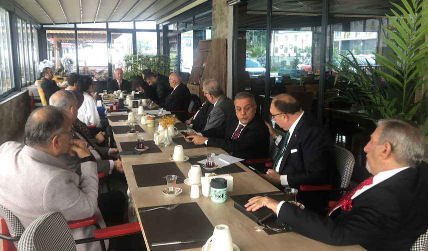 Hür-Düşünce-Hareketi-startı-Trabzon'da-verdi!-Destek-verecek-oldukları-adayı-açıkladılar-