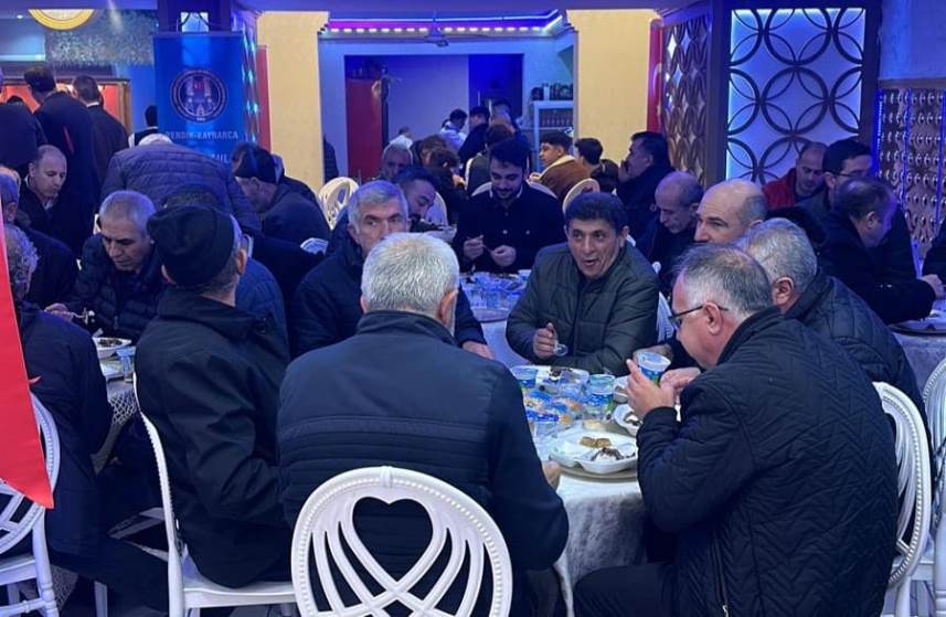 Dadaşlar tek yumruk! “Her zaman devletimizin yanındayız”