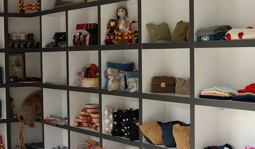 Kadınların-el-emeği-ürünleri-kooperatifte-satışa-sunuluyor