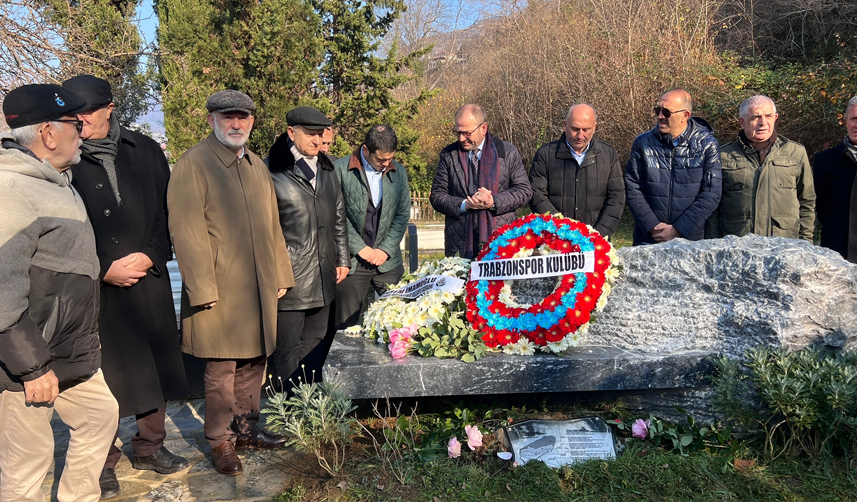 Özkan Sümer mezarı başında anıldı