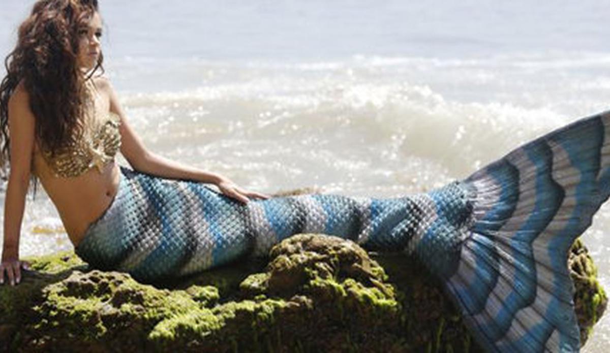 Islak, nemli sokaklarını gördüm düşümde!