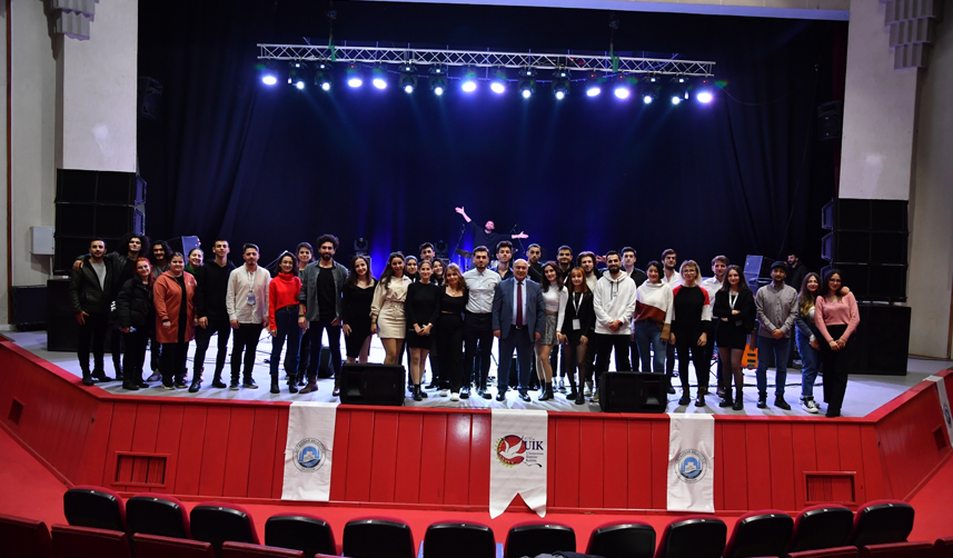 Trabzon'da-öğrenciler-‘Gençlik-Festivali’nde-coştu!