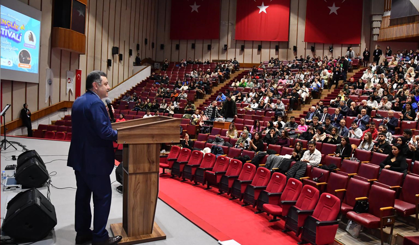Trabzon'da-öğrenciler-‘Gençlik-Festivali’nde-coştu!
