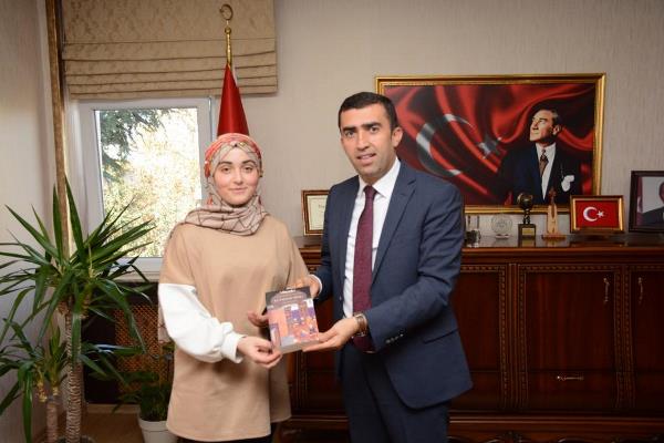 61’den 60’a kitaplarla yollarda