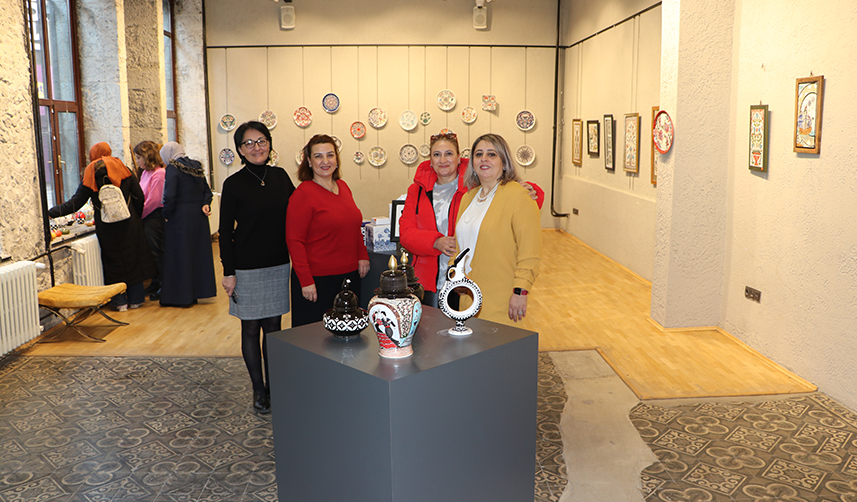 Trabzonlu 3 kadın Kovid-19 sürecinde aldıkları eğitimi kazanca çevirdi