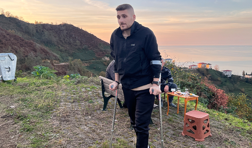 Trabzonlu-uzman-çavuşu-cep-telefonu-kurtardı