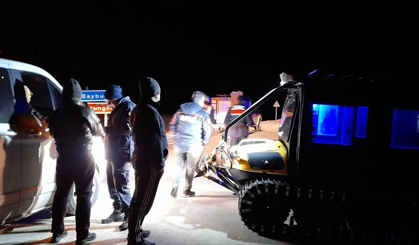 Uzungöl'e-tatile-gelen-turistler-yolda-mahsur-kaldı-