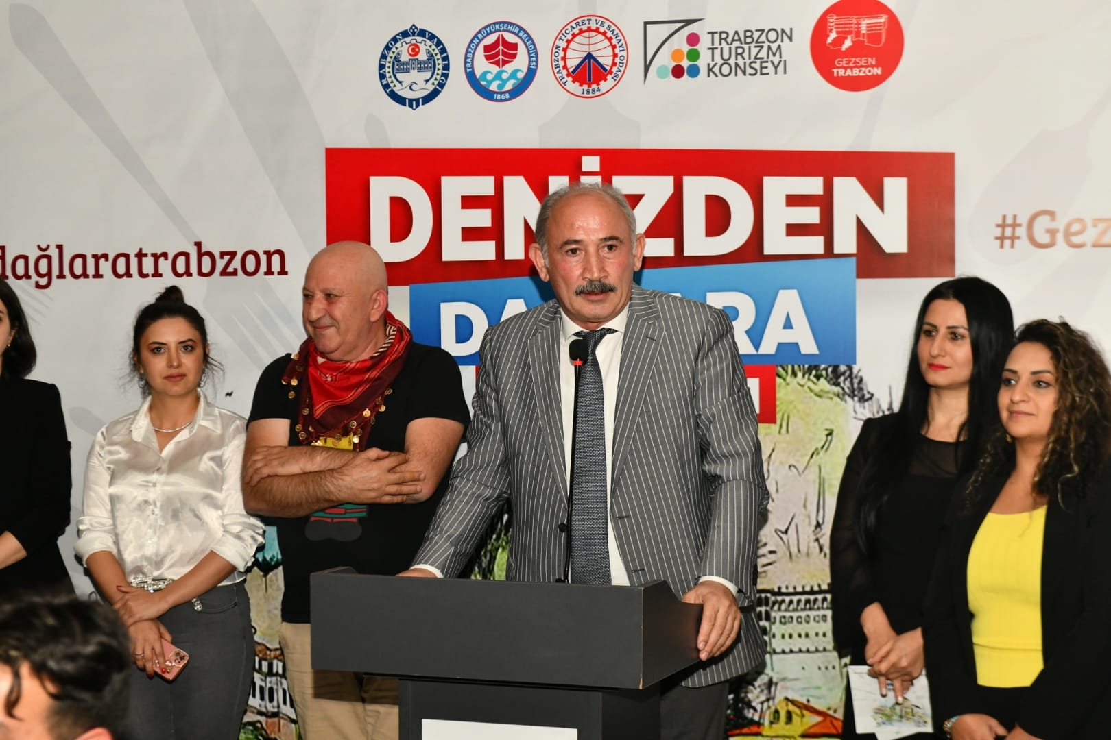 Türkiye'nin önde gelen isimleri 'Denizden Dağlara Trabzon' etkinliğinde buluştu