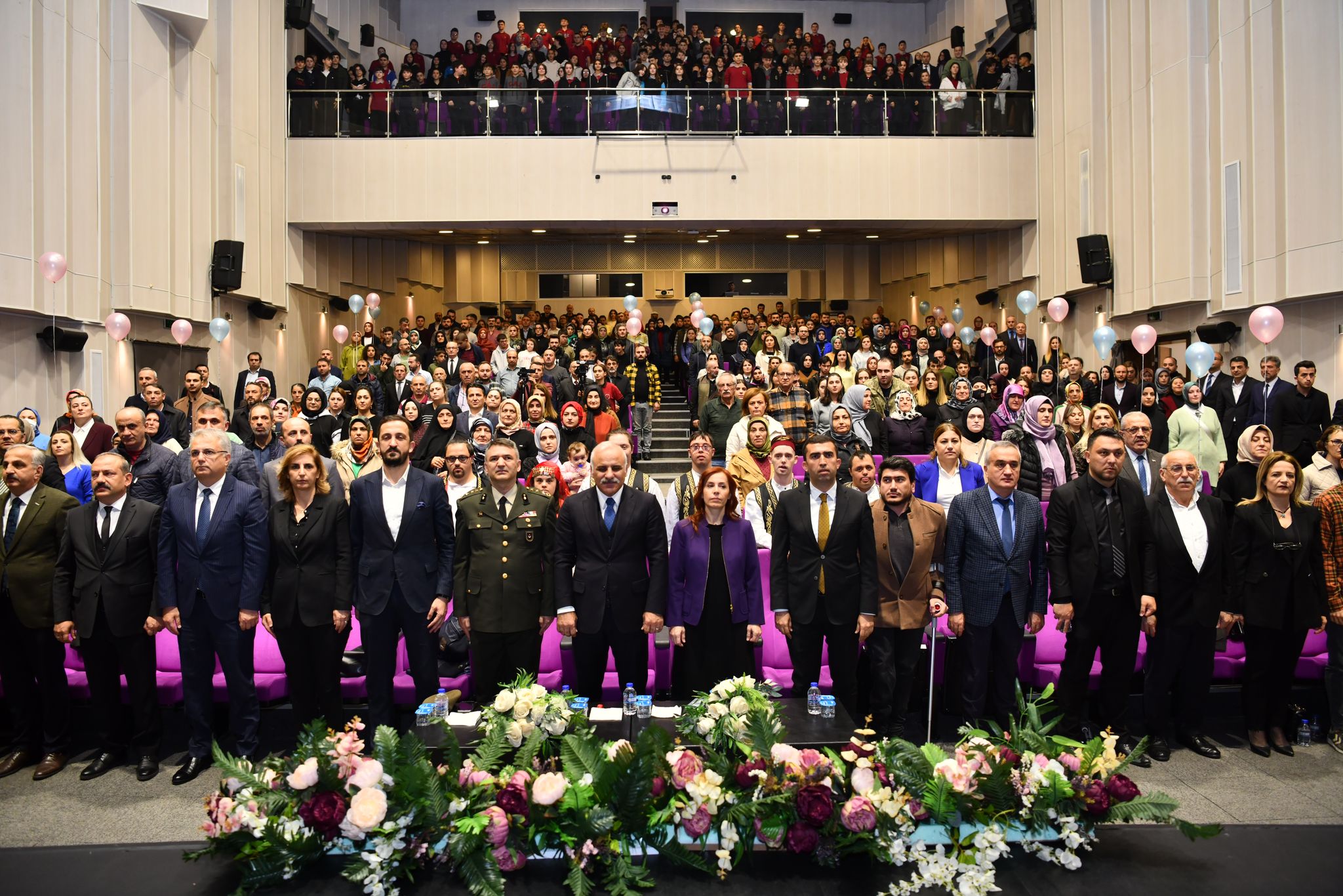 Trabzon'da "Engelleri Birlikte Aşıyoruz" programına yoğun ilgi