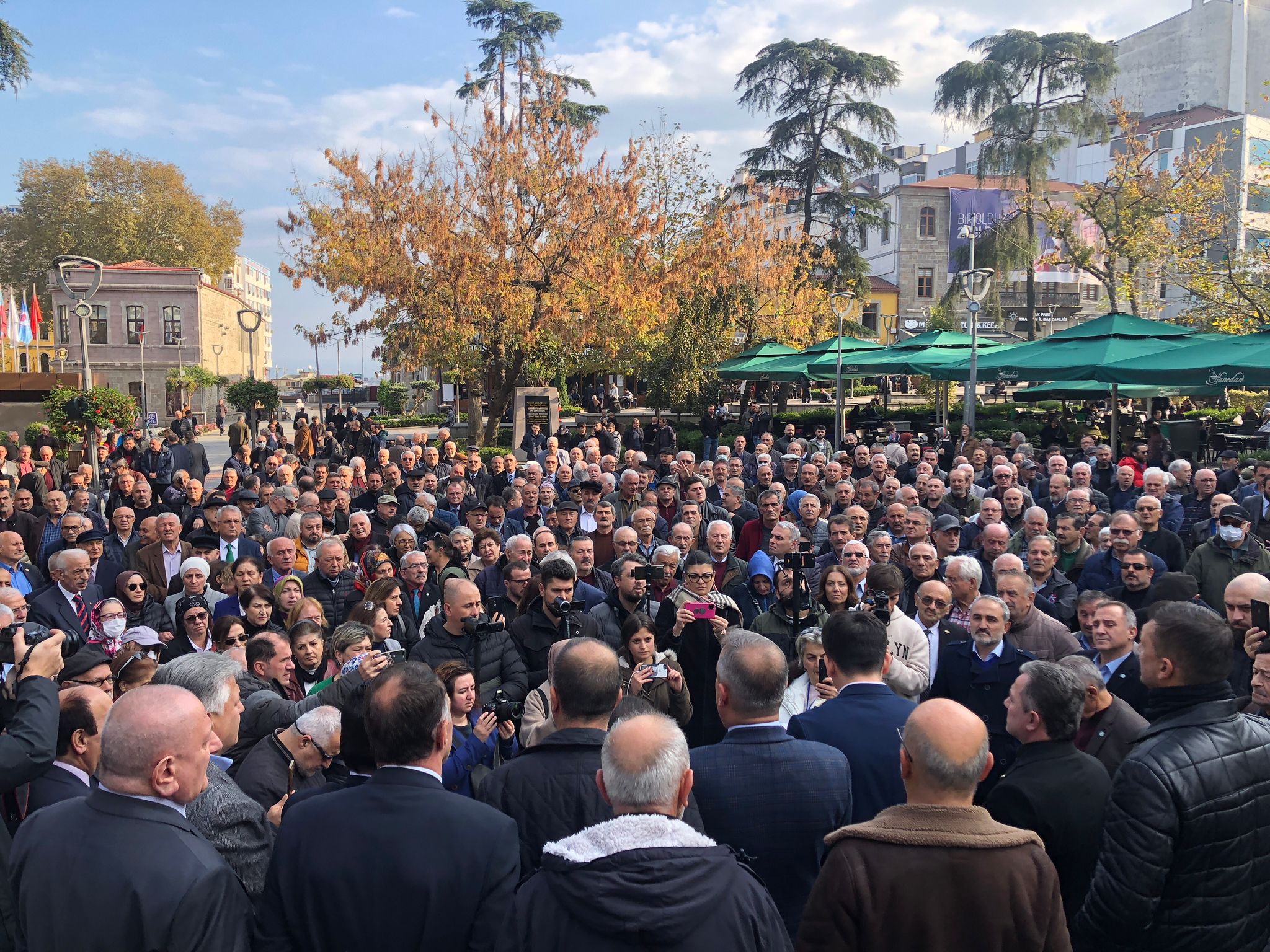 İYİ Parti Trabzon İl Başkanlığı’ndan Hüseyin Örs açıklaması! “İktidarını kaybetmek korkusuyla…”
