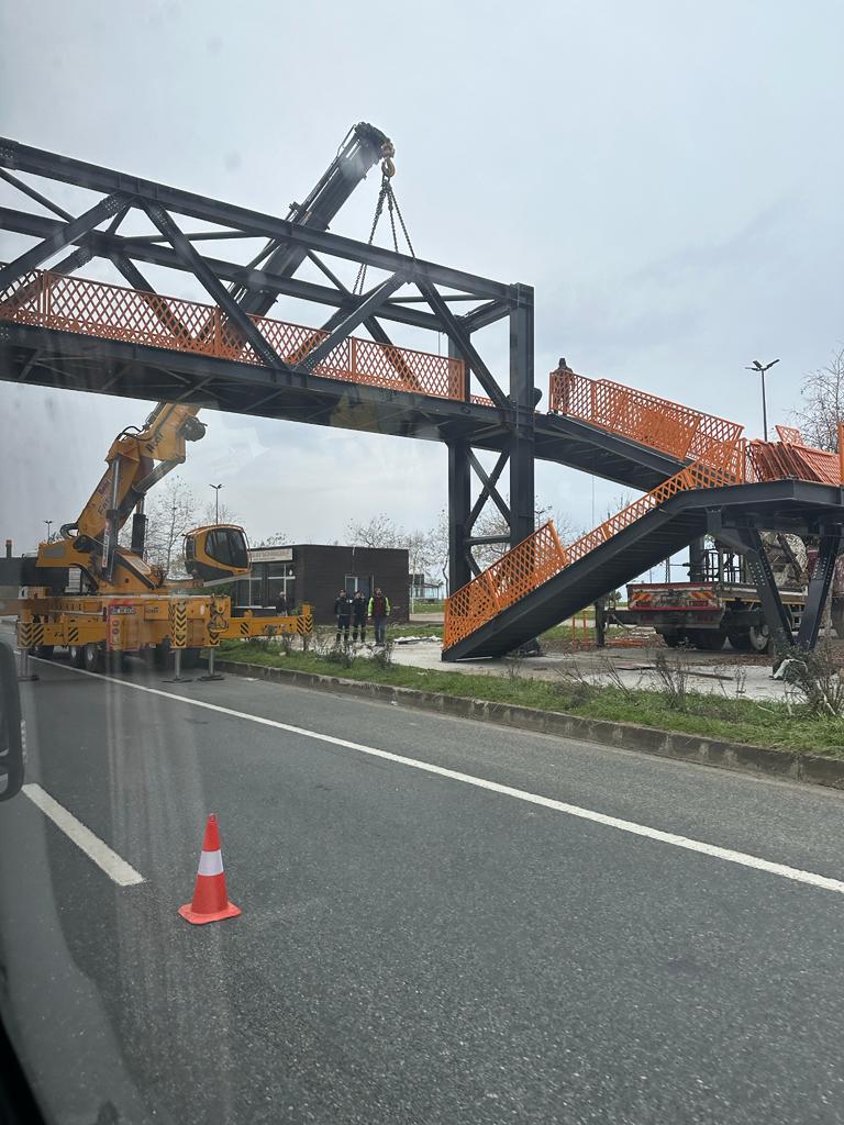 Trabzon’da sahil yolunda uzun kuyruk! Sürücüler isyan etti