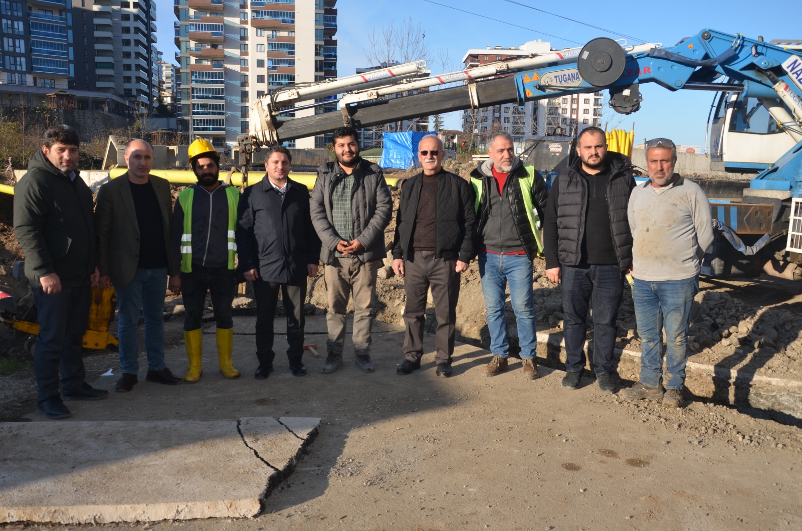 AK Parti Yomra İlçe Başkanı Özdemir doğalgaz çalışmalarını inceledi “2023’te 15 bin abone”