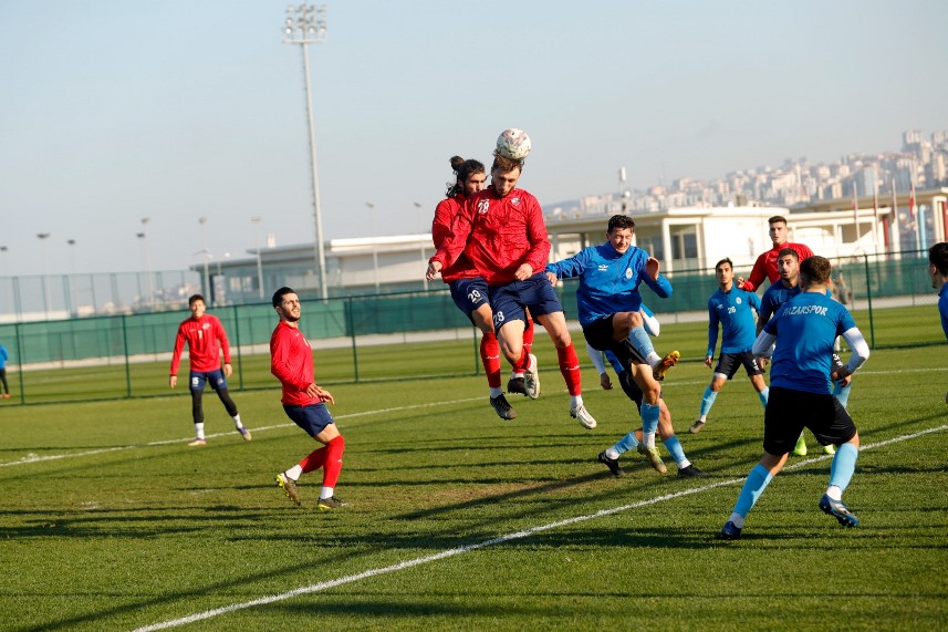 1461 Trabzon Pazarspor’u rahat geçti