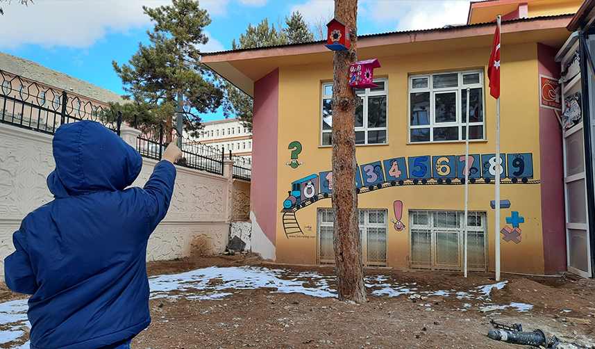 anaokulu öğrencileri kuş evleri tasarladı