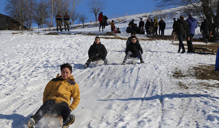 Artvin'de-tahta-kızak-yarışları-iptal-edildi