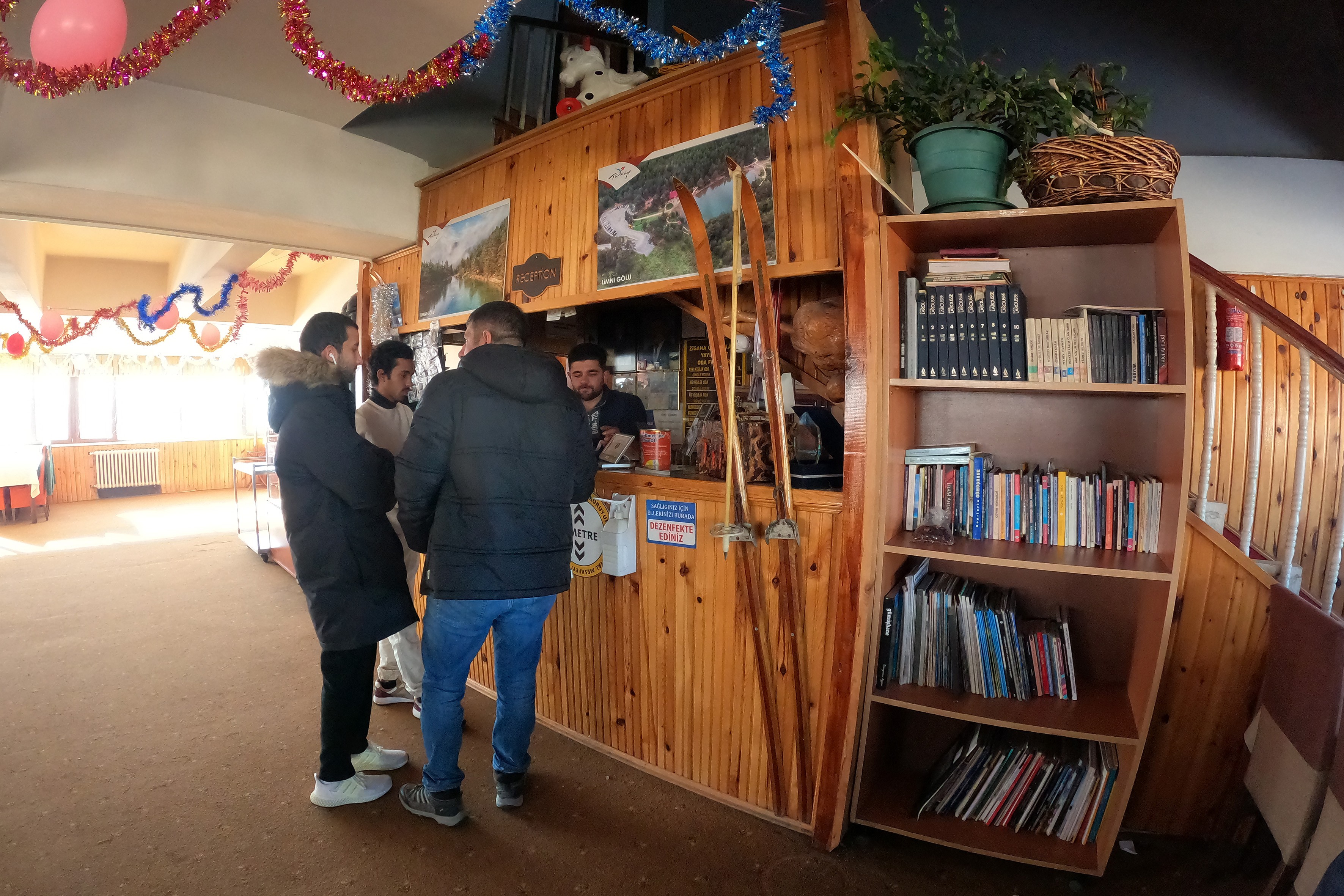 yarım asırlık kayak takımına gözü gibi bakıyorlar