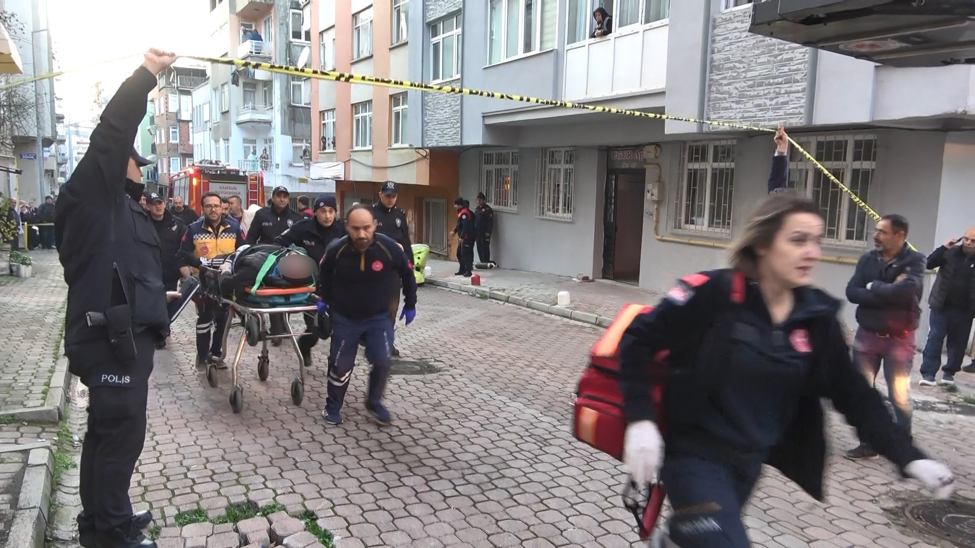 intihar etmeye kalkışan kişi bilincini kaybedip düştü