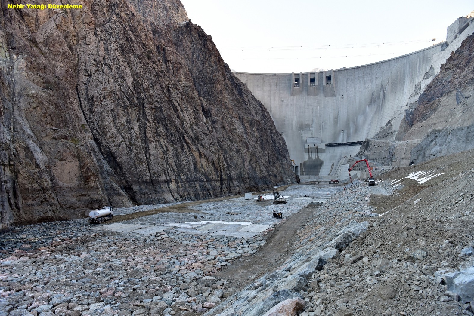 Yusufeli Barajı'nda su seviyesi 62 metre oldu