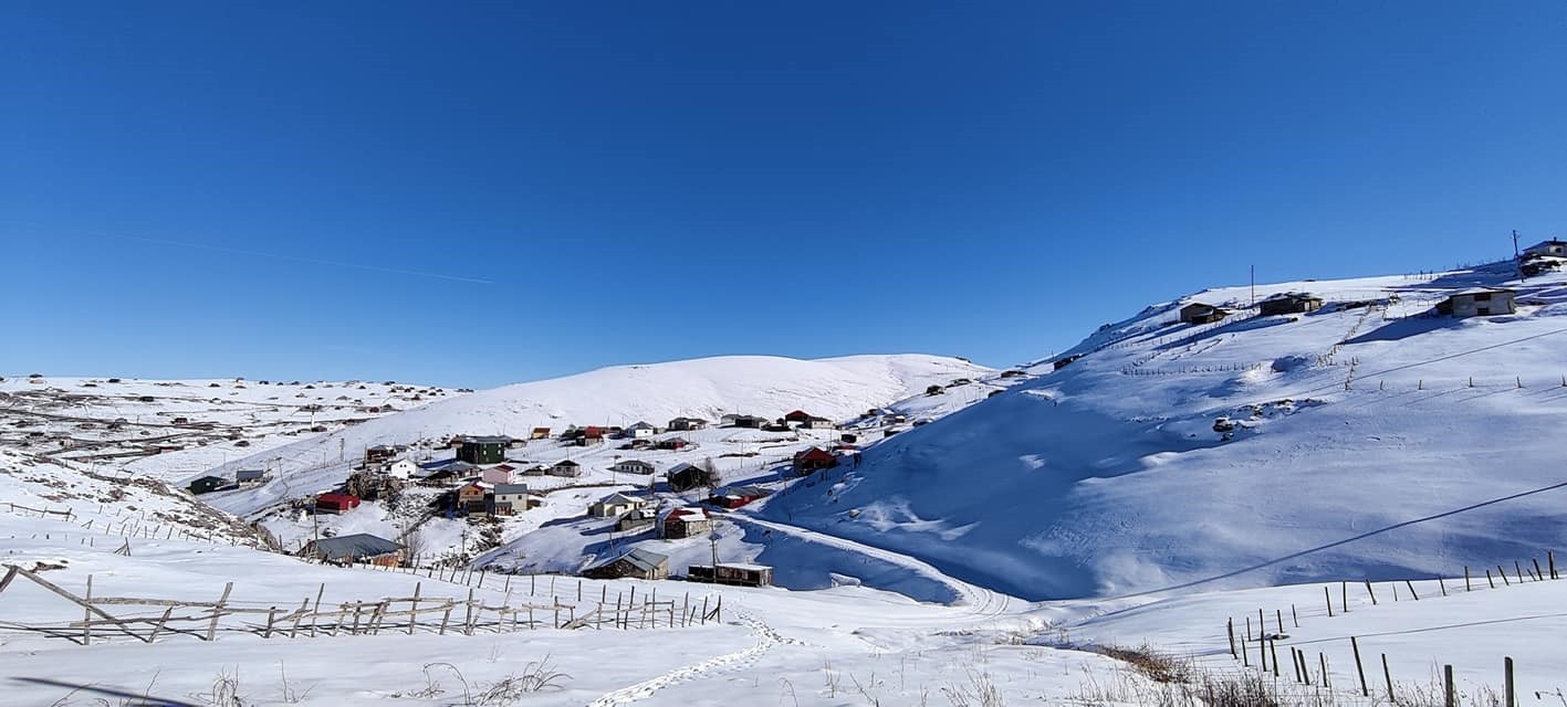 Doğu Karadeniz yaylaları beyaza büründü