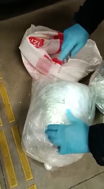 Rize'de durdurulan araçtan uyuşturucu çıktı! 3 kişi tutuklandı-1