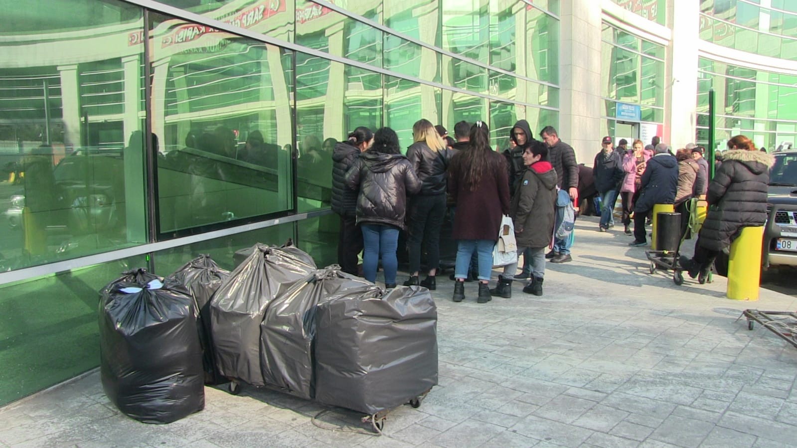 Artvin ve Ardahan'da sınır kapılarına yoğun ilgi! 
